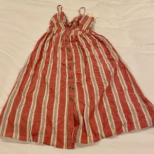 Striped strappy dress with keyhole - size M NWT